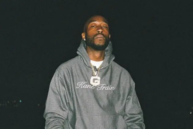 Freddie Gibbs Clowns Wale For Displaying Handicap Plaque