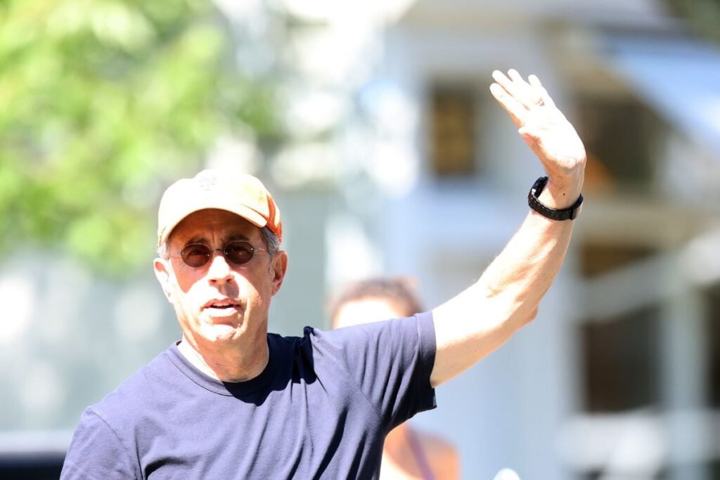 Jerry Seinfeld Credits KKK For Being “Honest” Disses Free Palestine Movement, Promptly Dragged