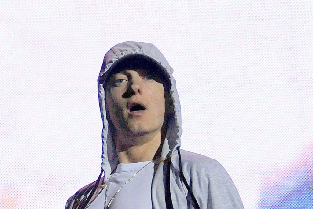 Eminem Goes To War – Over Bathing Suits